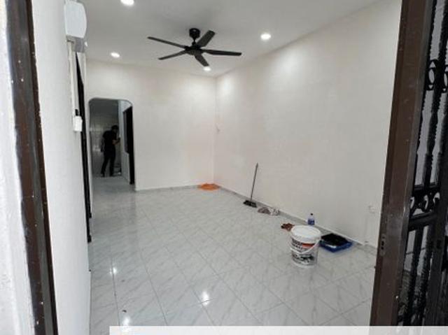 Taman Pertama