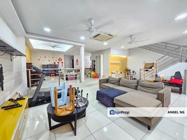 Taman Pertama