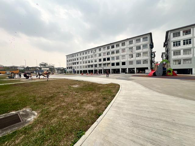 Taman perumahan rakyat lima kedai