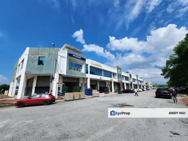 Taman Perindustrian Air Hitam Klang 4 Adjoining 2 Storey Freehold Terrace Factory Corner Lot For Sale