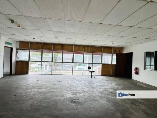 Taman Perindustrian Pekan Nanas, Jalan Industri 12 Semi Detached Factory for Sale or Rent Light Industry Area Can to do Warehouse