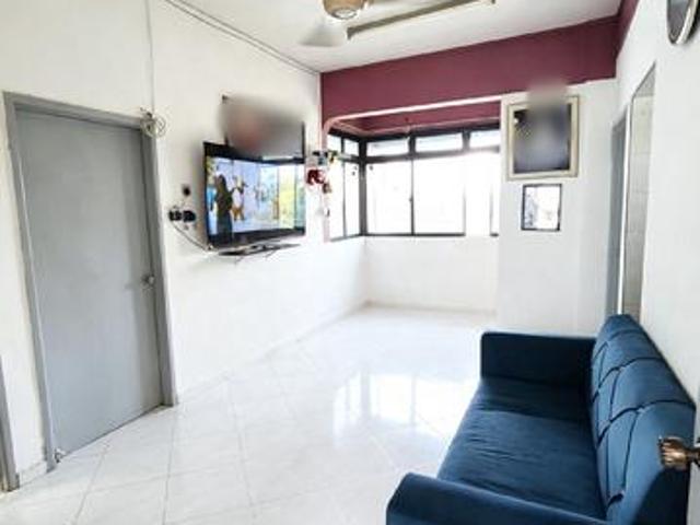 Taman Perling Flat