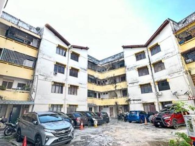 Taman Perling Flat Corner Lot Full Loan