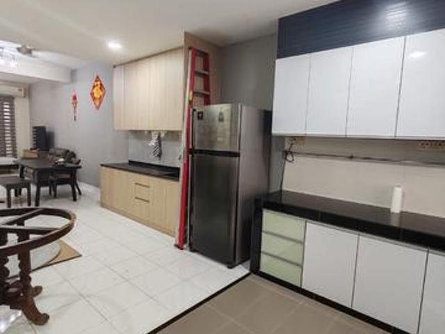 Taman Perling Jalan Layang Double Storey Terrace House Renovated