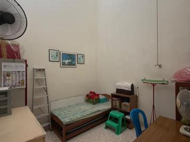 Taman Perling Single Storey