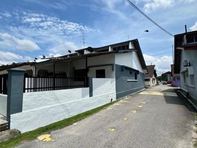 Taman Perling Single Storey Endlot House