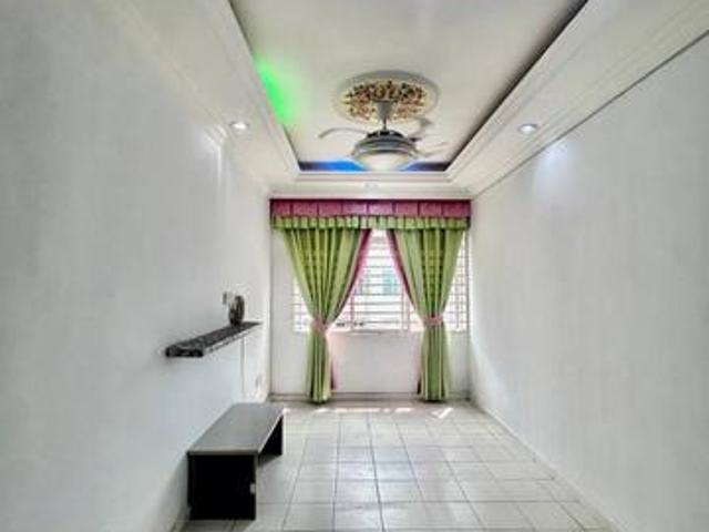 Taman Permata Apartment Corner
