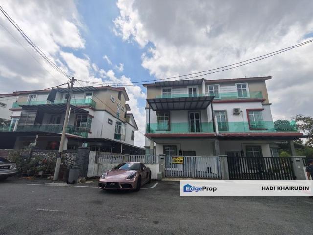 Taman Perpaduan, Pontian | Semi D 2.5 Storey