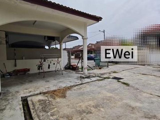 Taman Petaling Indah semi d corner house for sale