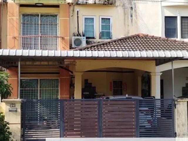 Taman Pinggir Rapat Perdana 2.5 Story House for Sale