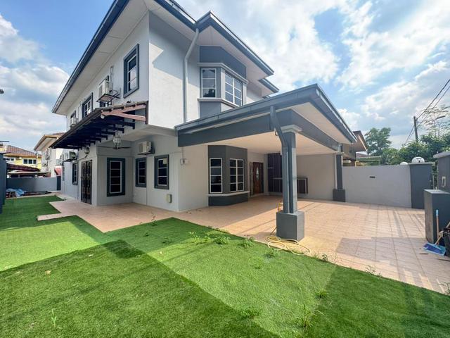 Taman Pinggiran Saujana Kajang Cheras Semi D for Rent Facing Open