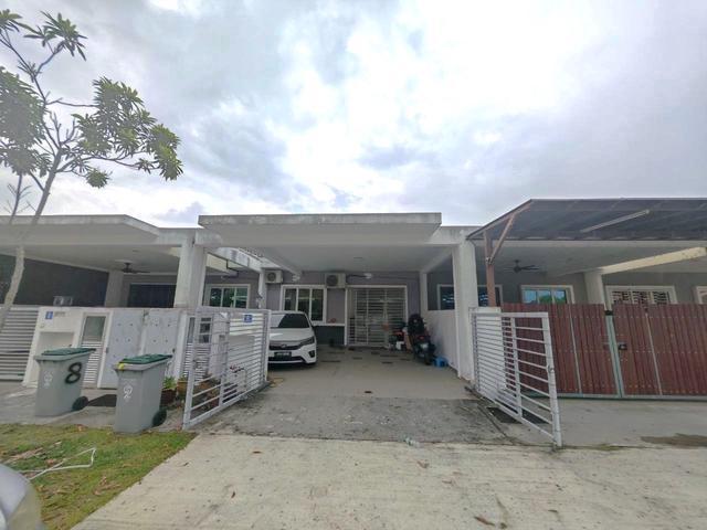 Taman Pinggiran Senawang Freehold with Kitchen Cabinet