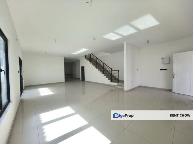Taman Pinggiran Pengkalan Bayu