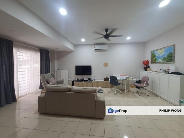 Taman Pinggiran Putra