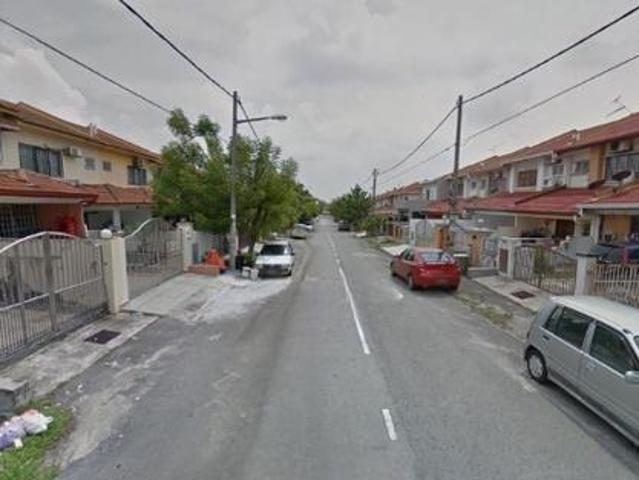 Taman Pinggiran Putra seri kembangan 2 Storey 18 X 65 Fully ext