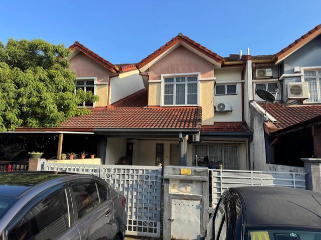 Taman Pinggiran USJ Shah Alam Double Storey House Freehold