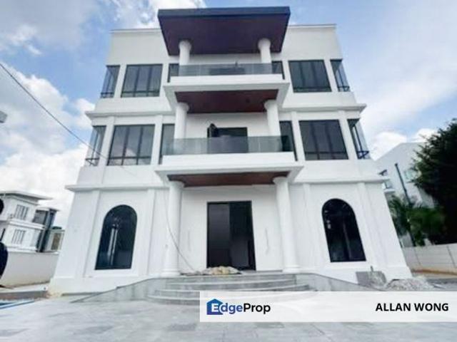 Taman Ponderosa 3 storey bungalow