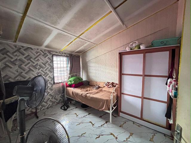 Taman Plentong Baru Masai Jalan Cempaka Full Loan 3 Bedrooms