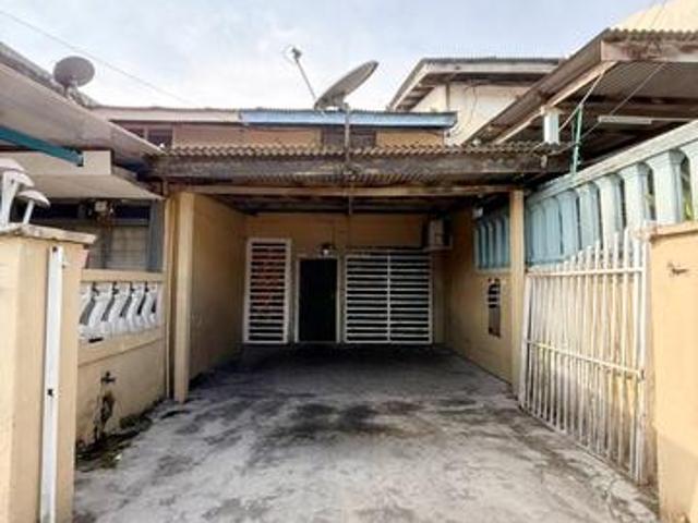 Taman Plentong Baru Renovation Tanah Luas belakang rumah