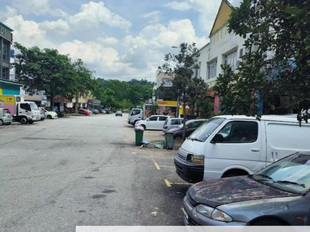Taman Puncak Jalil