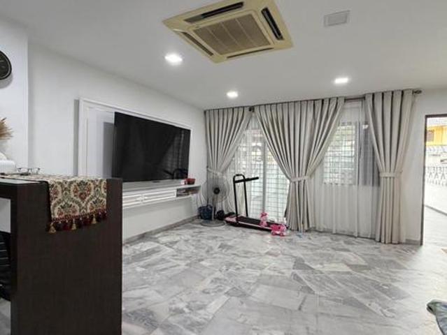 Taman Puchong Intan Puchong 2storey House
