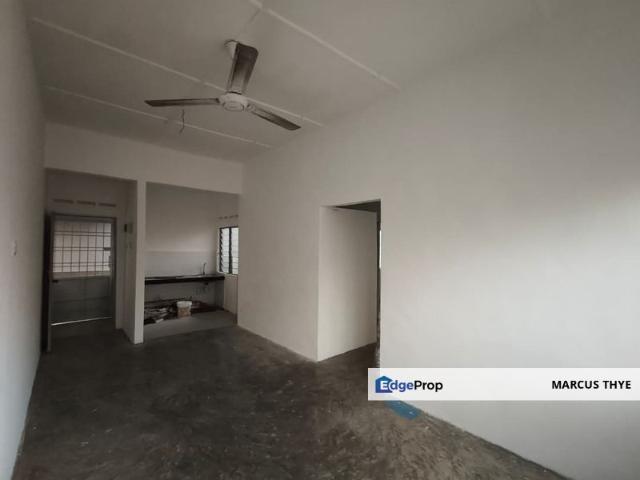 Taman Pulai Utama Flat