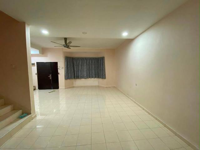 Taman Pulai Utama Skudai Double Storey house for SaleUnblock view