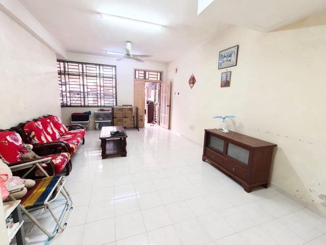 Taman Pulai Indah Double Storey Terrace House in Pekan Nanas for Sale
