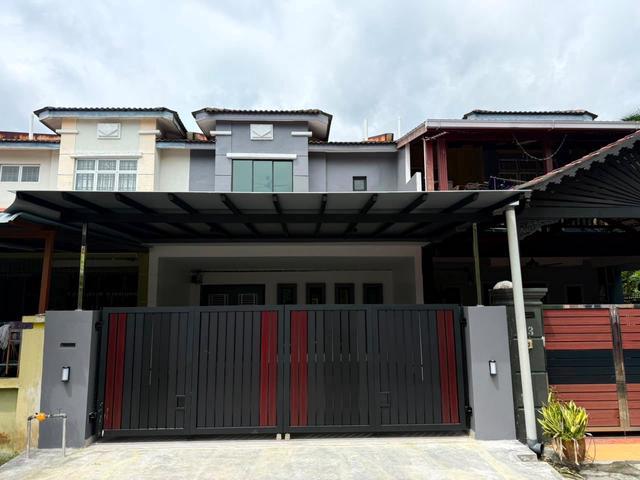 Taman Pulai Indah Renovated Double Storey Terrace House