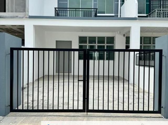 Taman Pulai Mutiara Erica Phase | 2 Storey Terrace | 18x65 | 4Bed 3Bath | Freehold | Non Bumi | Brand New Unit