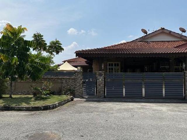 Taman Putera Parit Buntar Perak