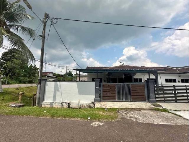 Taman Puteri Kluang NAK RUMAH LUAS CORNER LOT Murah