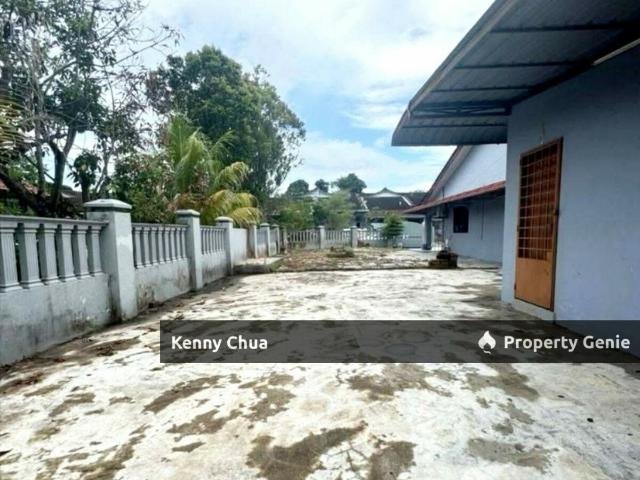 Taman Puteri Wangsa / Jalan Keris / Single Storey / Corner Lot