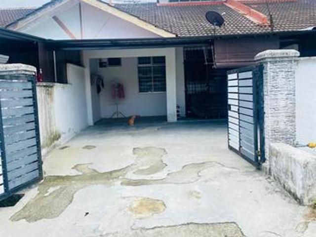 Taman Puteri Wangsa Ulu Tiram Single Storey below market for sale