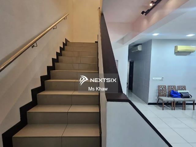 Taman Puteri Wangsa 2 storey renovated house for sales