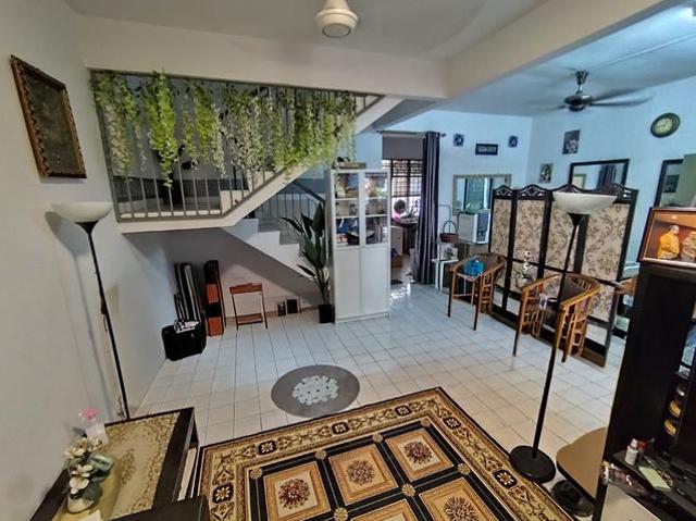 Taman Puteri Wangsa 2 Tingkat