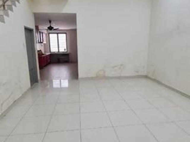 Taman Putra Impiana 2000sqft 25Storey Terraced House Puchong