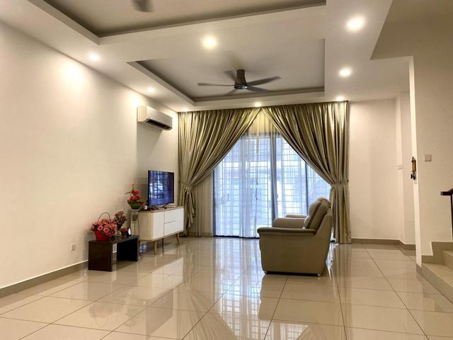 Taman Putra Prima Double Storey House Puchong Selangor