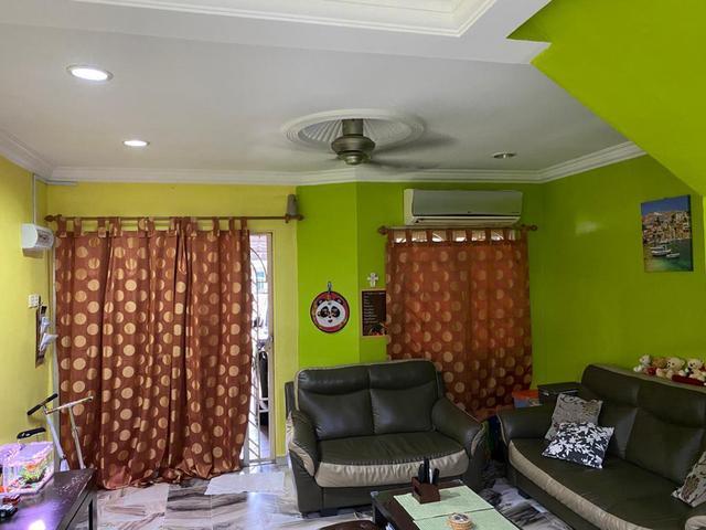 Taman Putra Prima PP5 2 Storey Puchong Freehold Renovated 18X65 Gated