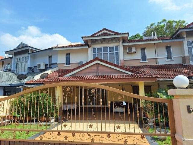 Taman Putra Prima Puchong Double Storey Superlink House