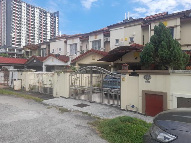 Taman Putra PrimaDouble Storey House For Sale