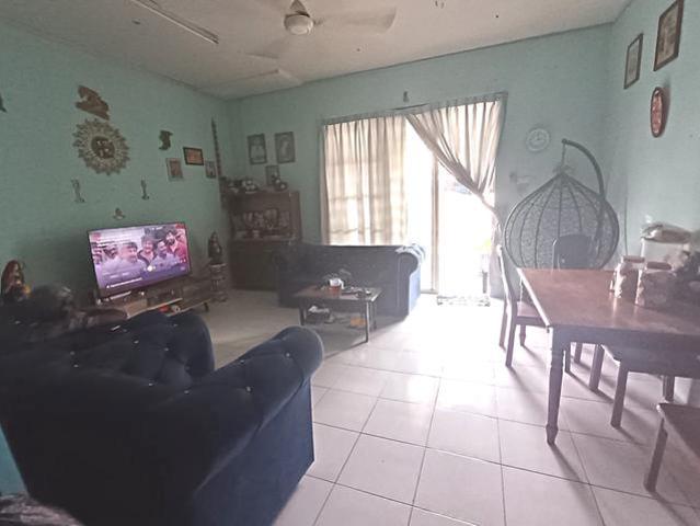 Taman Putri 2 Storey Terrace Houss Full loangood condition