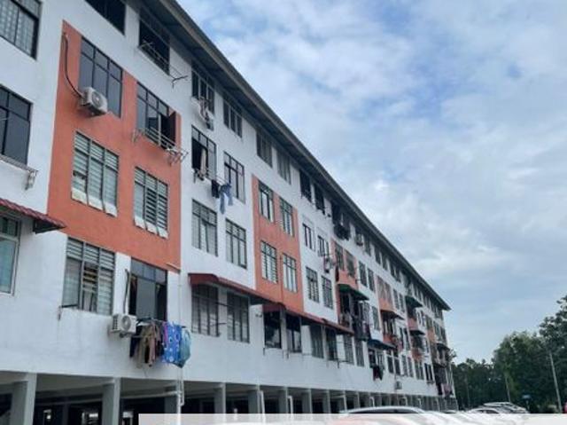 Taman Putri Kulai Flat