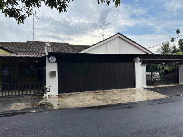 Taman Putri Kulai Single Storey Terrace House For Rent