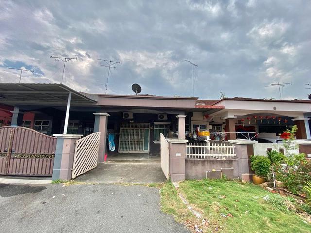 TAMAN PUTRIMAS Single Storey Jalan Puteri Simpang Renggam Below Value