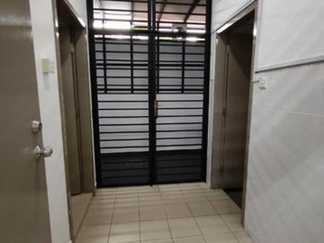 Taman Redang molek double storey partly furnished