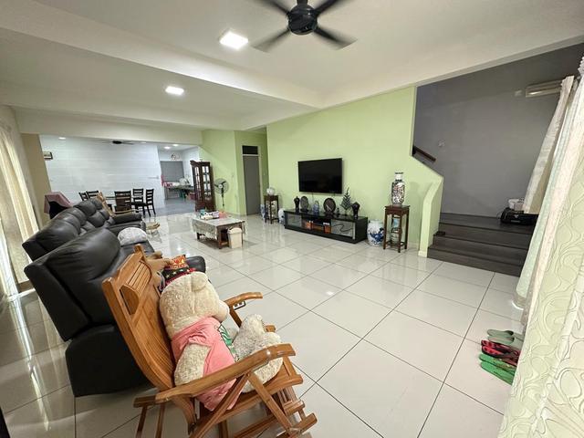 Taman rimba inter corner furnished unit telipok