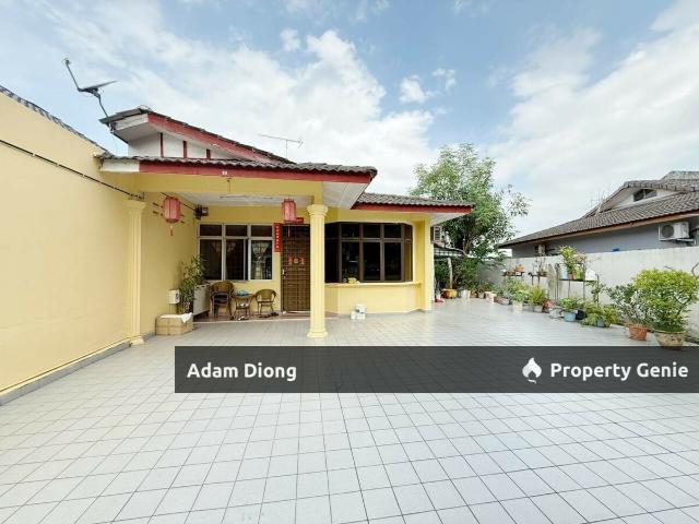 Taman Rinting @ Jalan Tembusu End Lot
