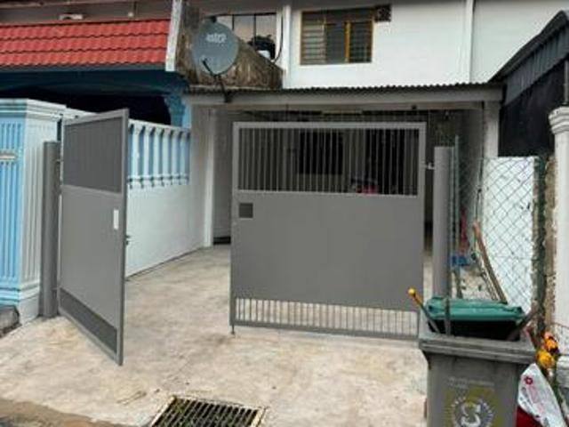 Taman Rinting 2sty low cost unblock full loan good condition