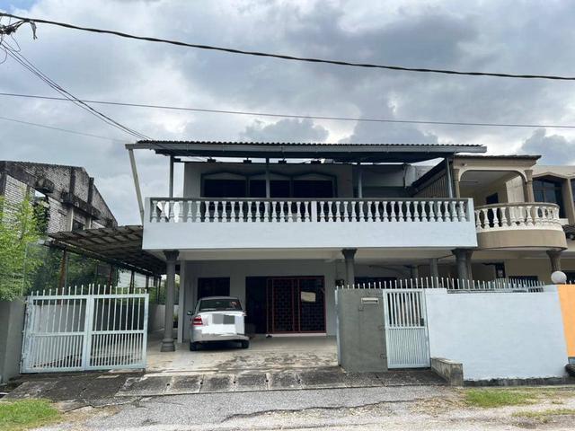 Taman Rishah Double Storey Semi Detached House